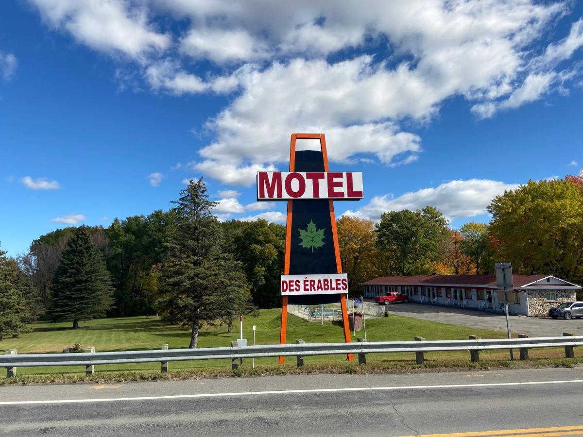Motel Des Erables Coteau-du-Lac Exteriör bild